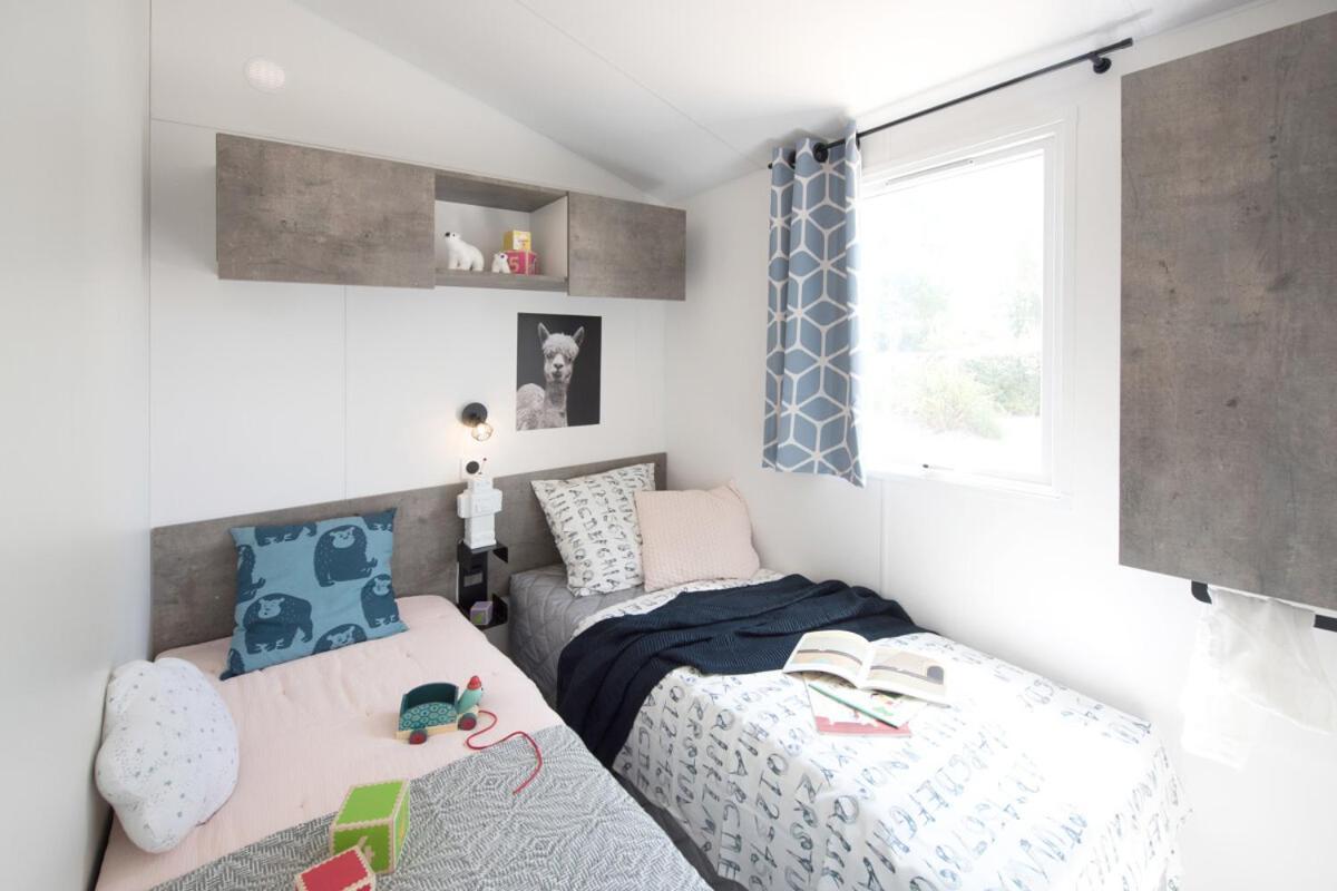 Chalet Bord De Mer Gouville-sur-Mer Bagian luar foto